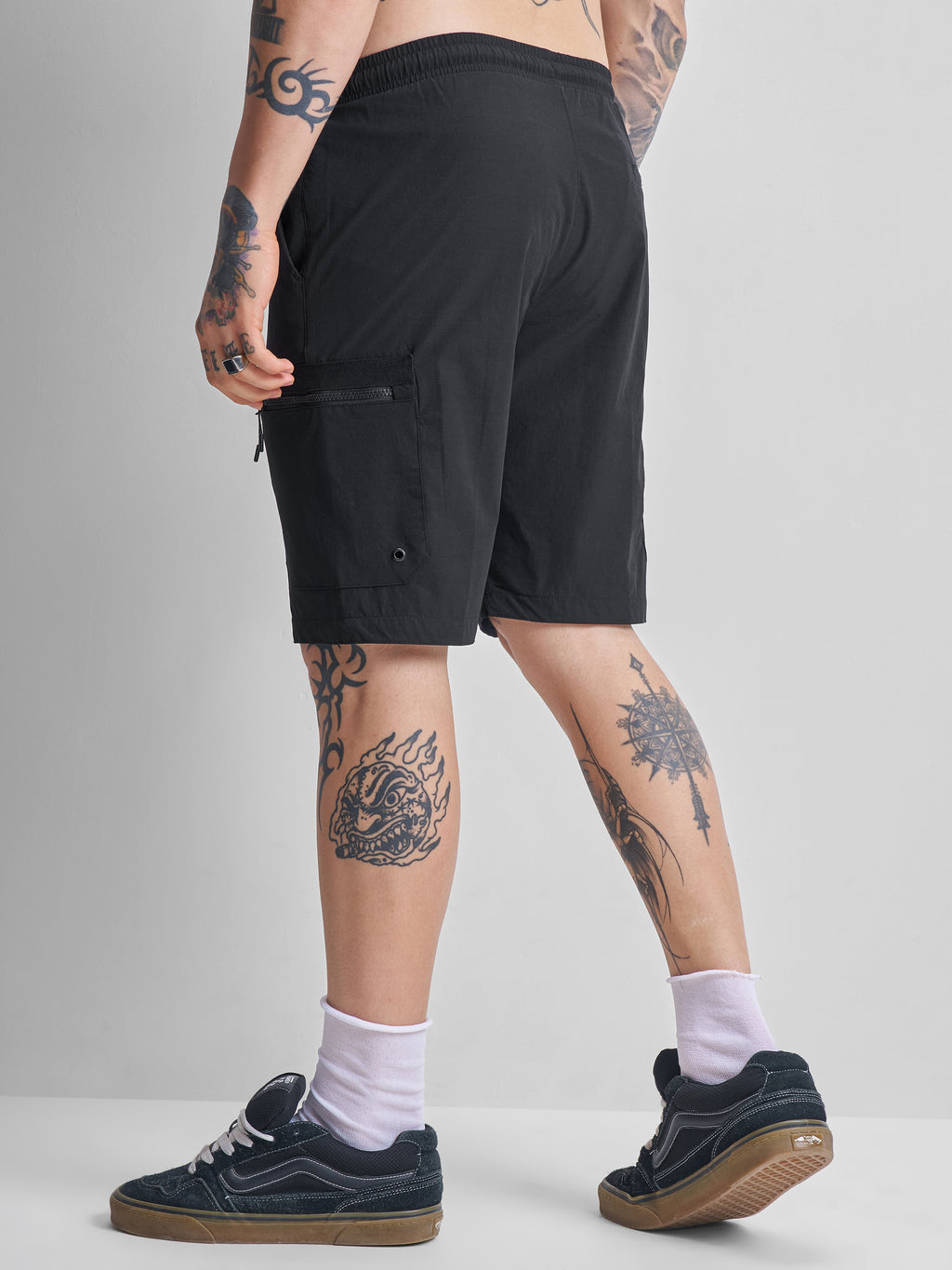 Highlander Men Black Slim Fit Cargo Shorts - Black - Image 3