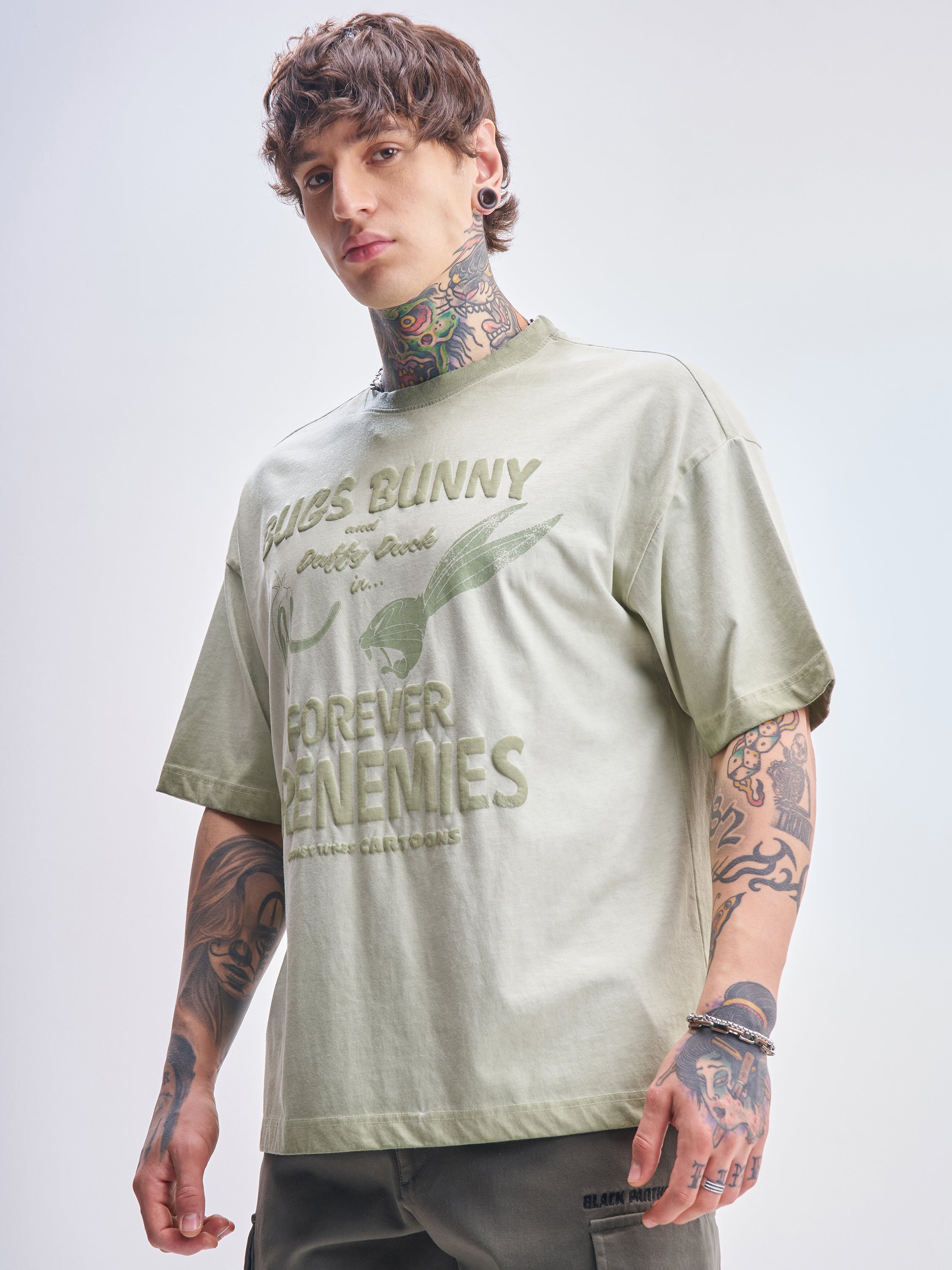 WB By Highlander Men Green Looney Tunes Printed Round Neck Oversized Fit T-Shirt - Green - Image 4