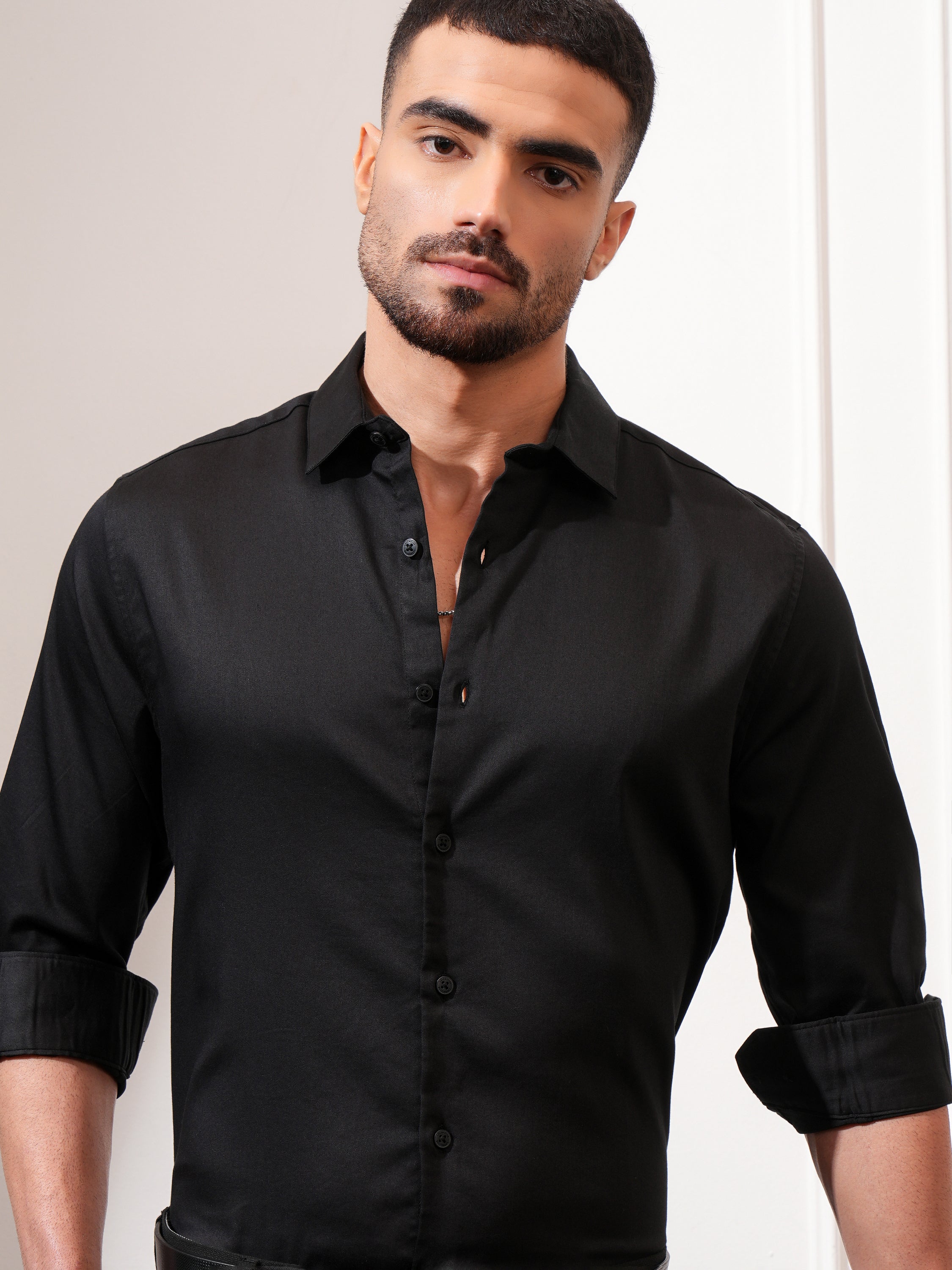 Locomotive Men Black Solid Slim Fit Casual Shirt - Black - Image 1
