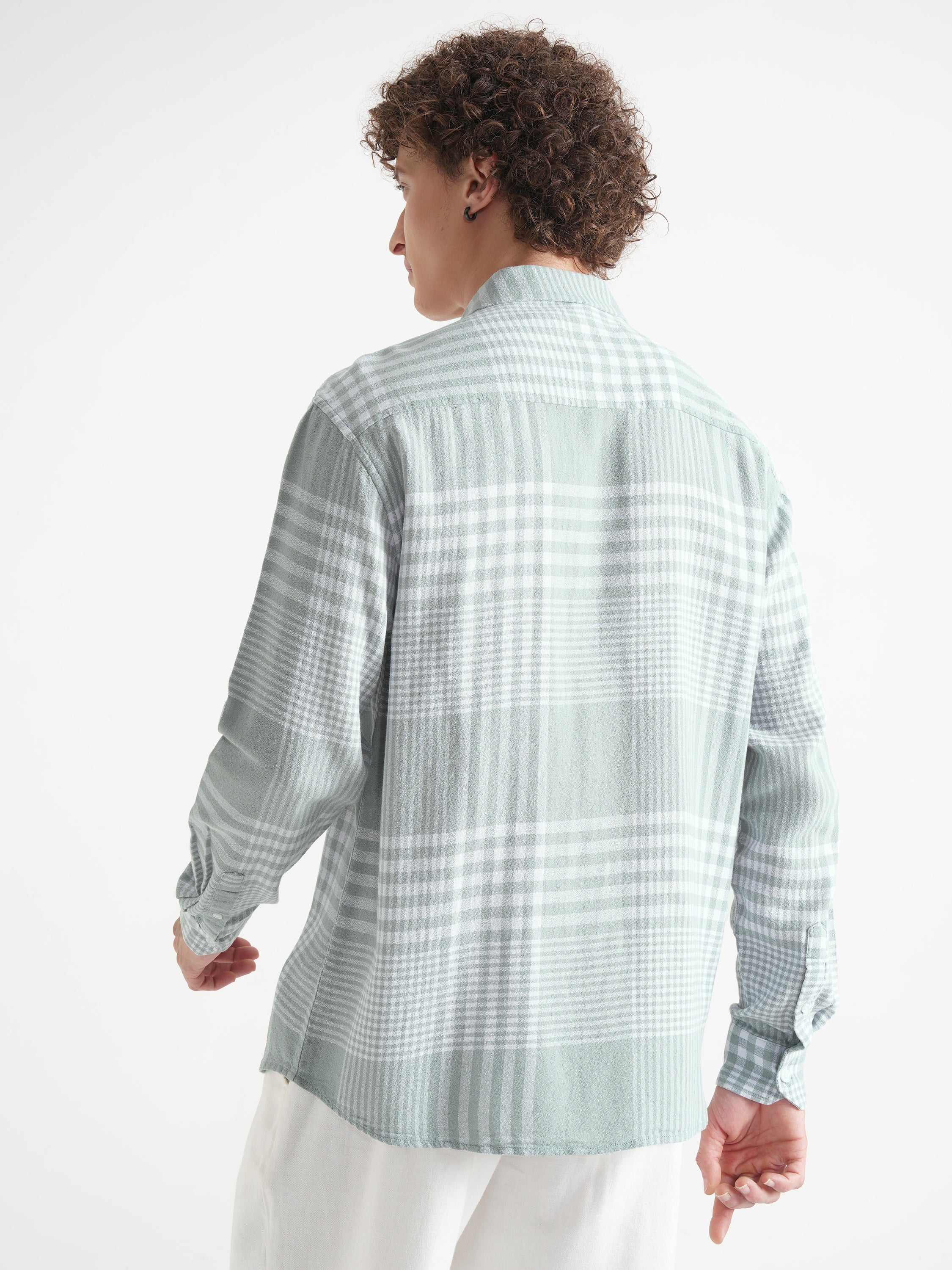 Locomotive Men Green Checked Relaxed Fit Casual Shirt - Green - Image 3