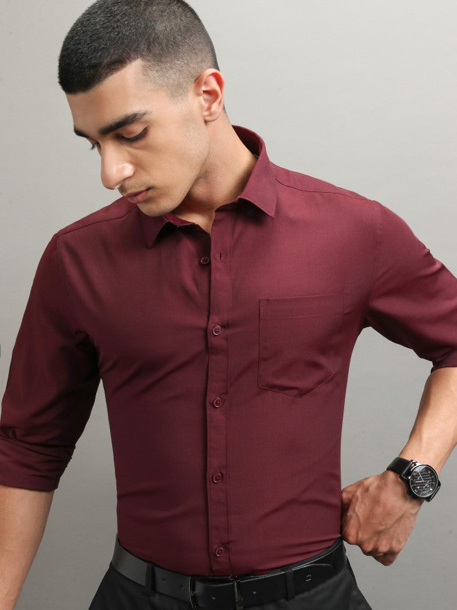 Highlander Men Burgundy Solid Slim Fit Casual Shirt - Burgundy - Image 1