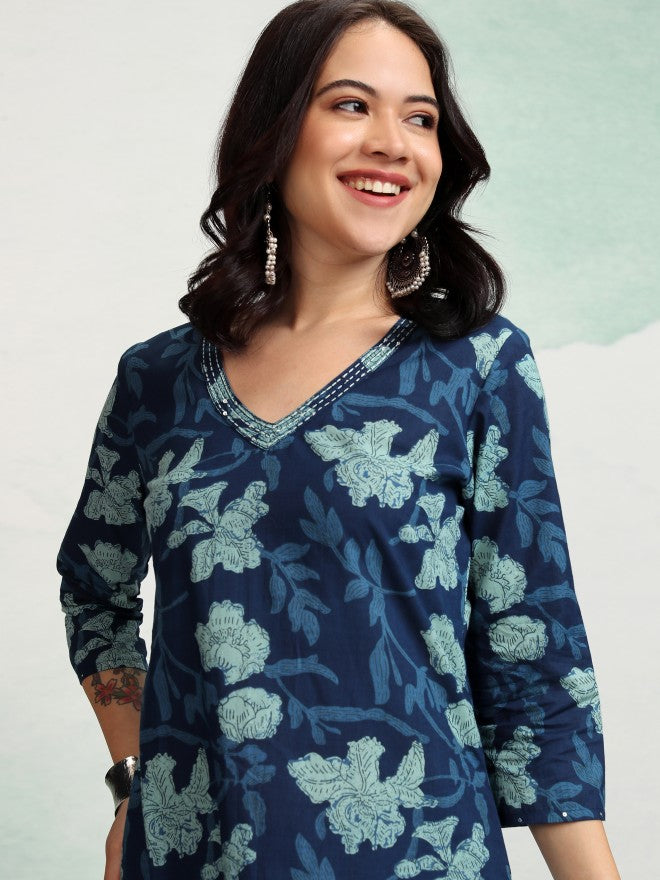 Vishudh Women Navy Blue Printed Straight Kurta - Navy Blue - Image 1