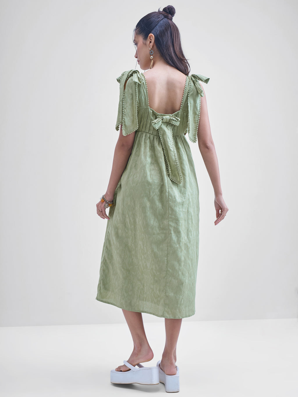 Tokyo Talkies Women Green Solid Fit and Flare Dress - Green - Image 3
