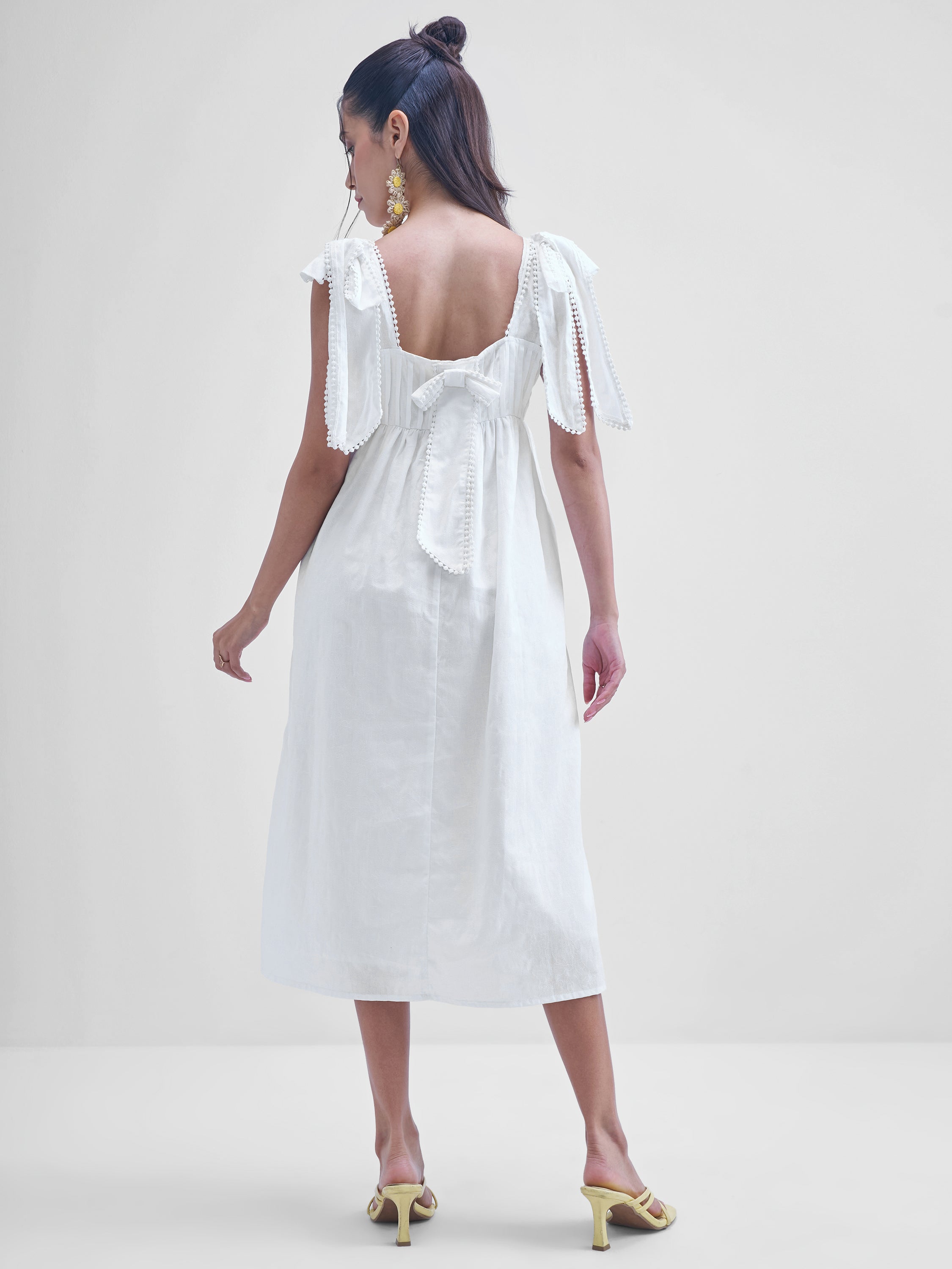 Tokyo Talkies Women White Solid Fit and Flare Dress - White - Image 3