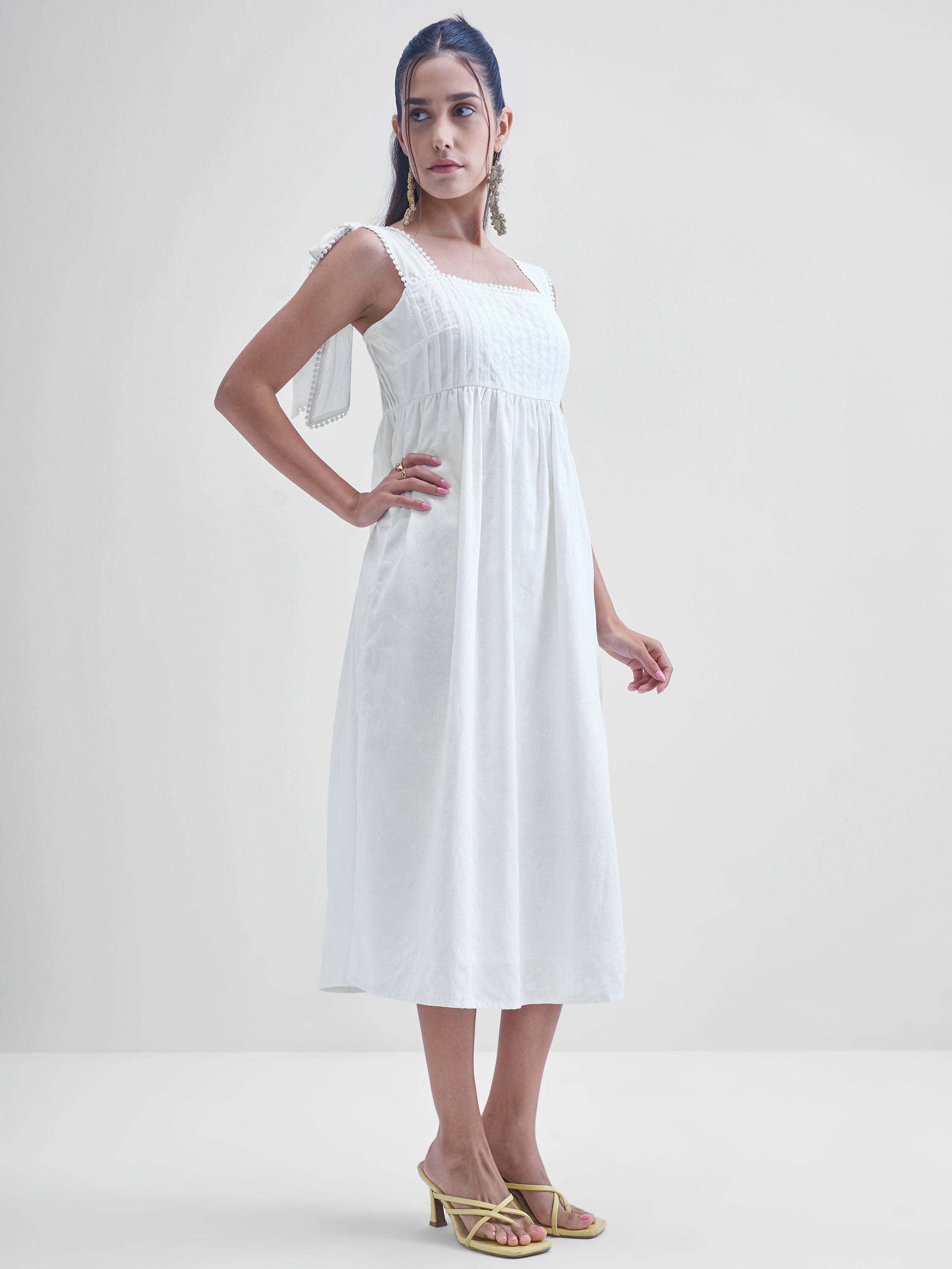 Tokyo Talkies Women White Solid Fit and Flare Dress - White - Image 4