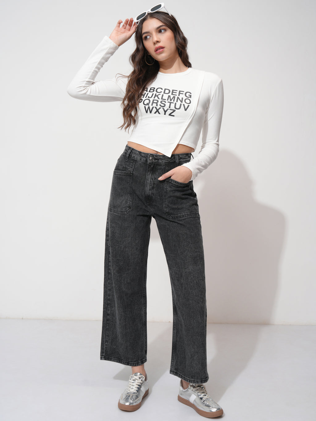 Tokyo Talkies Women Grey Straight Fit Stretchable Jeans - Grey - Image 2