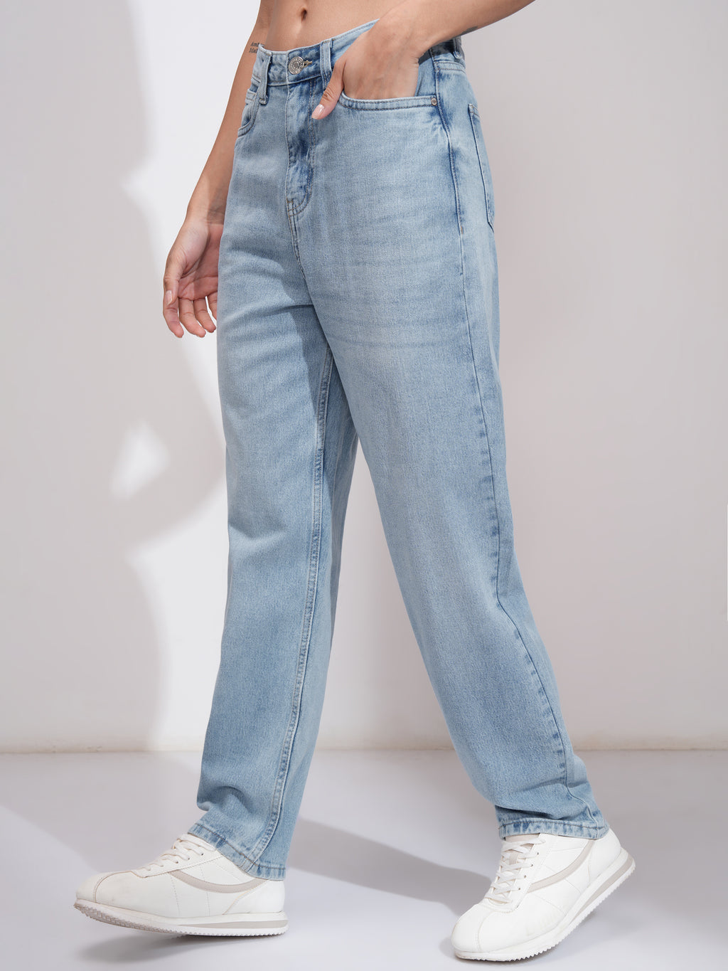 Tokyo Talkies Women Blue Mom Fit Stretchable Jeans - Blue - Image 4