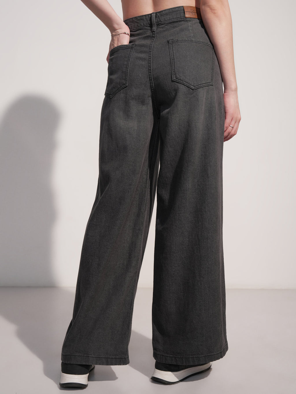 Tokyo Talkies Women Grey Wide Leg Jeans - Grey - Image 3