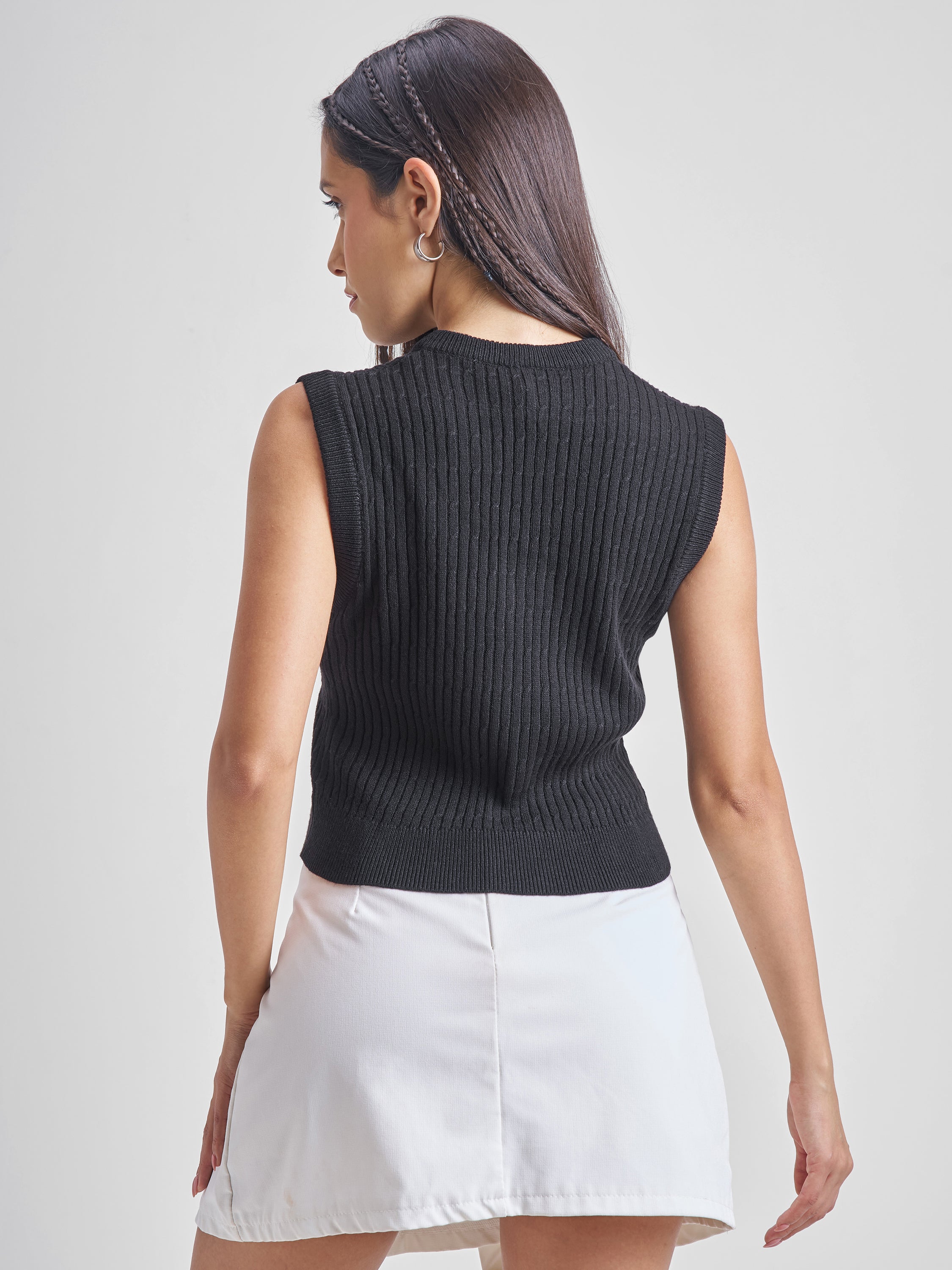 Tokyo Talkies Womens Black V-Neck Sleevless Sweater - Black - Image 3