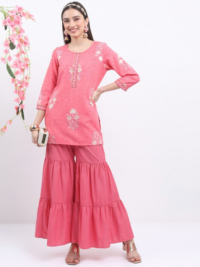 Vishudh Women Pink Printed Kurta With Sharara - Pink - Image 2