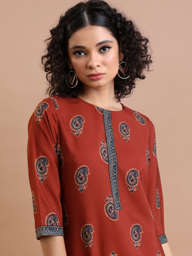 Vishudh Women Rust Printed Straight Kurta - Rust - Image 2