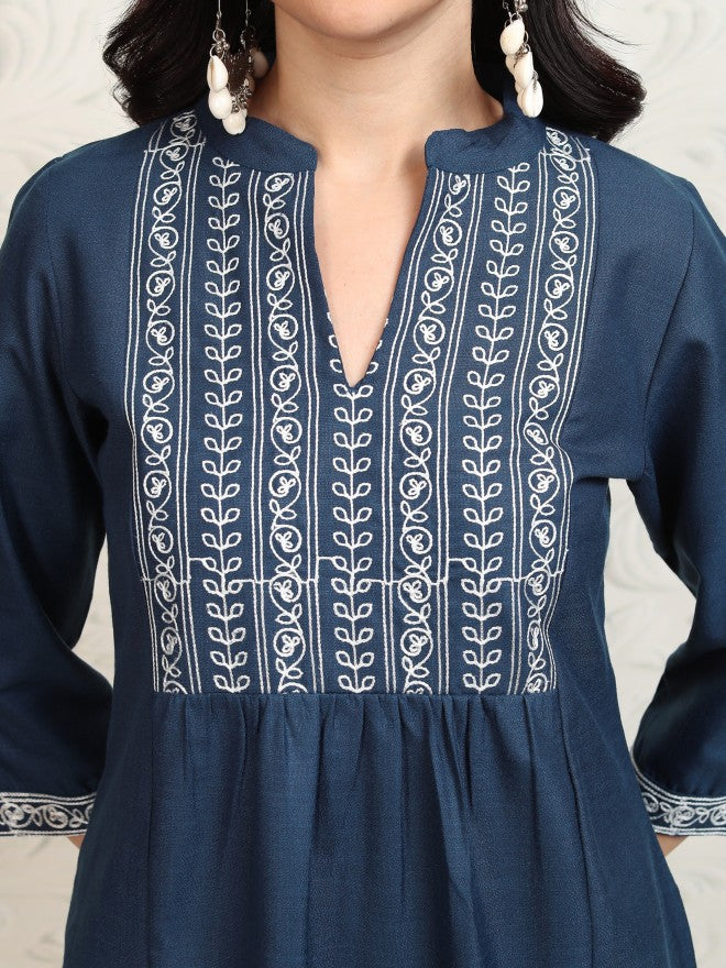 Vishudh Women Blue Embroidered Straight Kurta - Blue - Image 5