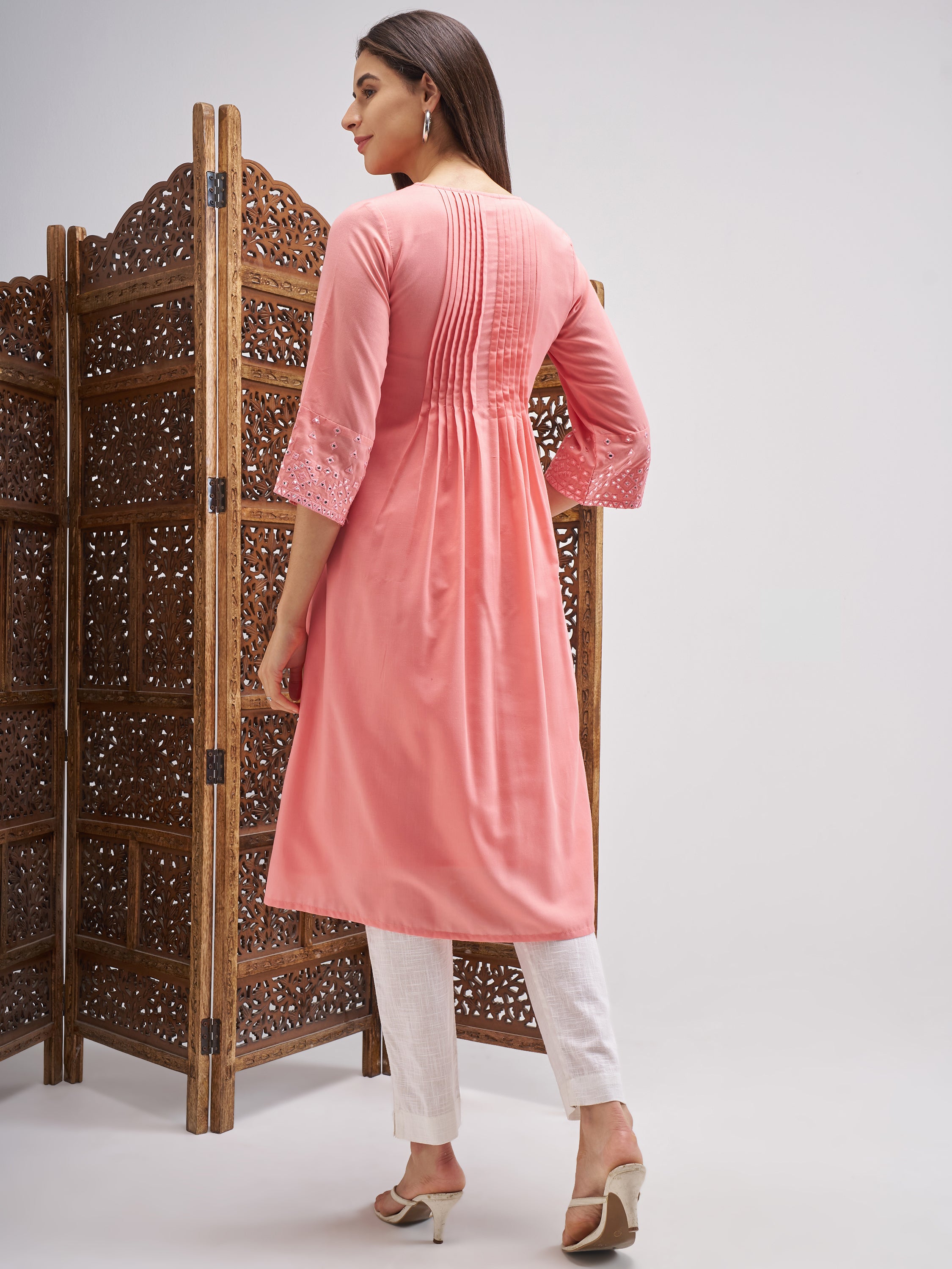Vishudh Women Pink Embroidered A-Line Kurta - Pink - Image 3