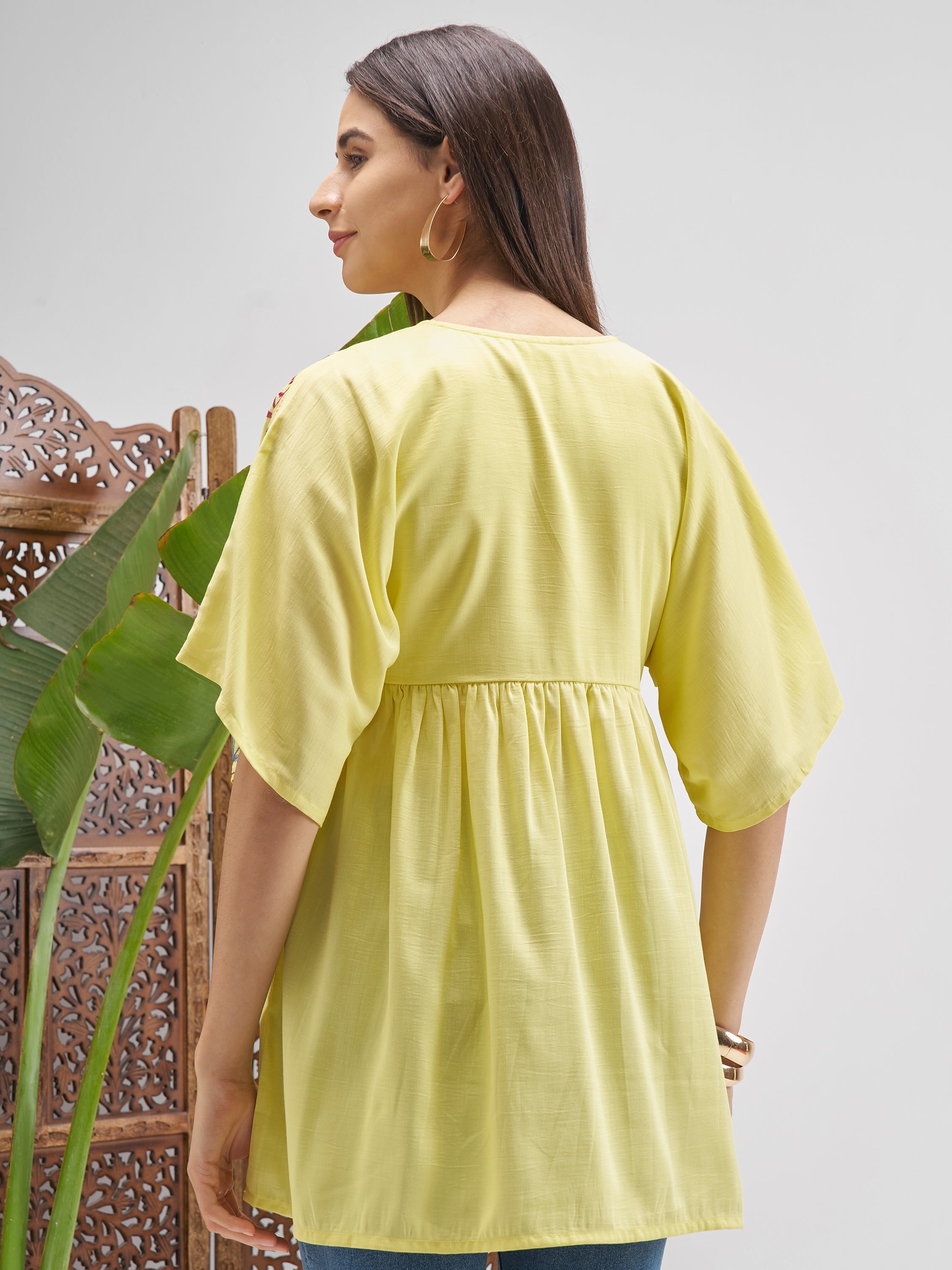 Vishudh Women Yellow Embroidered Tunic - Yellow - Image 3