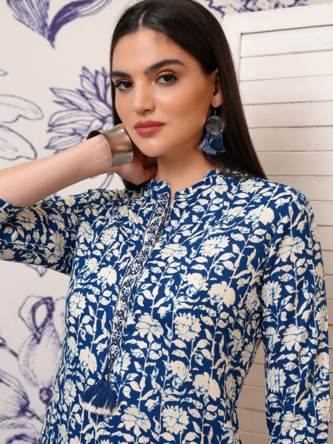 Vishudh Women Blue Printed Straight Kurta - Blue - Image 2