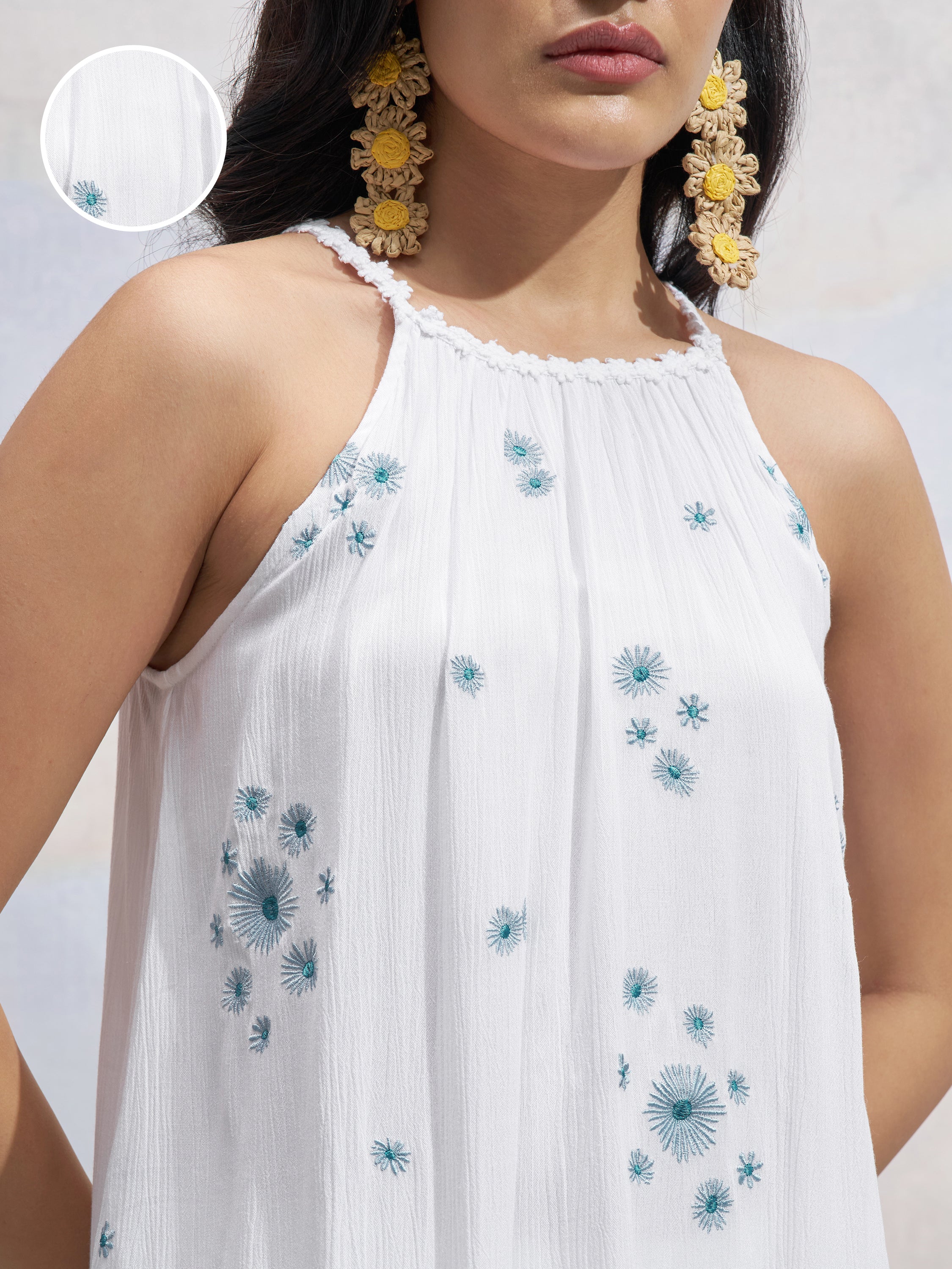 Vara By Vishudh Women White Embroidered Kurta With Trouser - White - Image 5