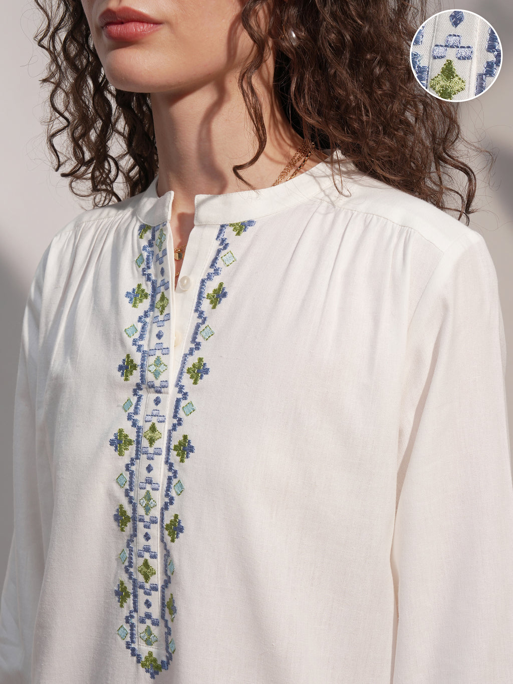 Vara By Vishudh Women White Embroidered Straight Kurta - White - Image 5