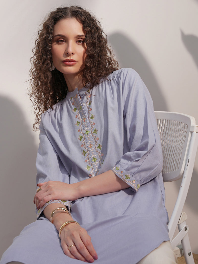 Vara By Vishudh Women Blue Embroidered Straight Kurta - Blue - Image 1