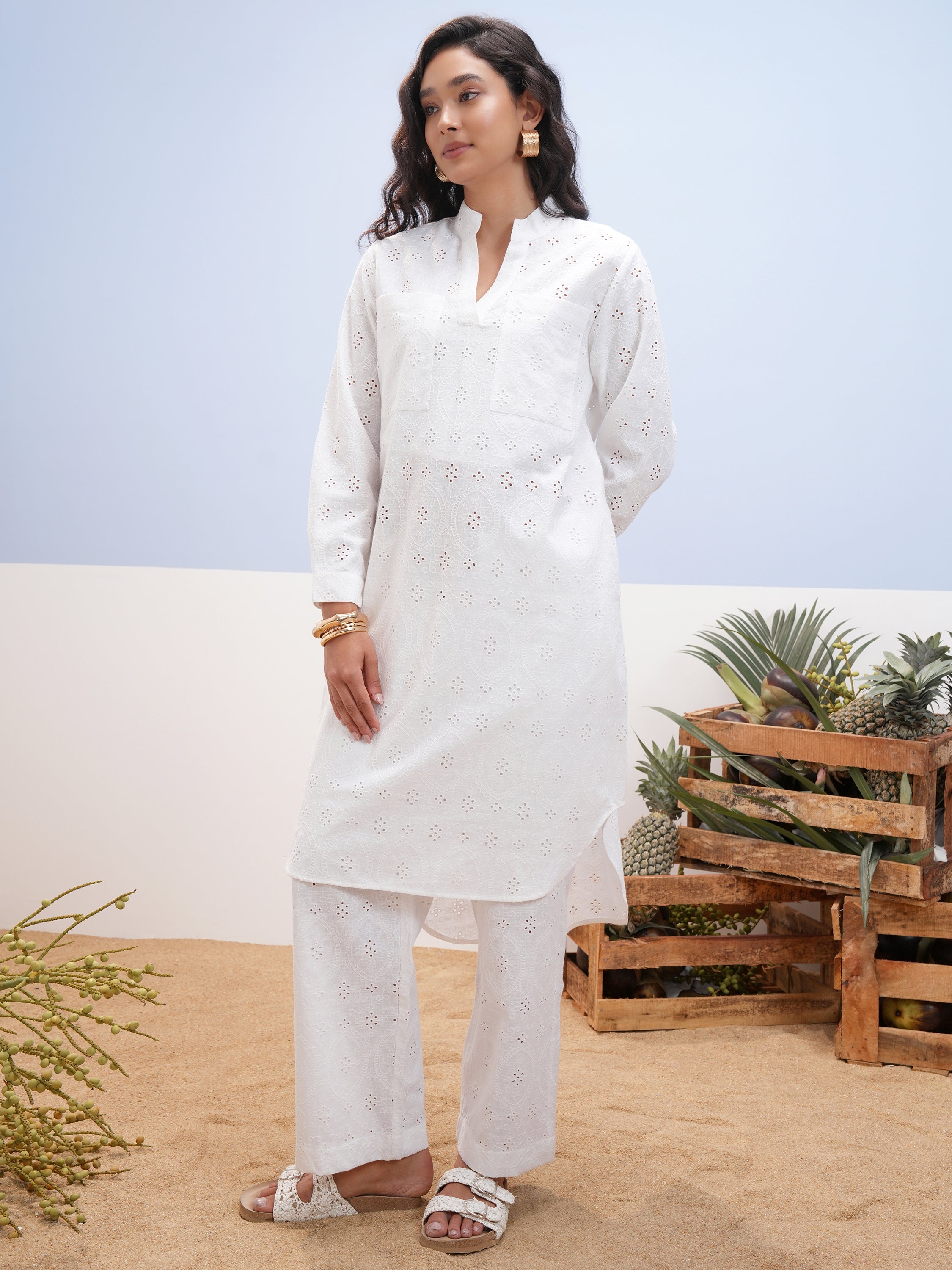 Vara By Vishudh Women White Embroidered Straight Kurta - White - Image 2