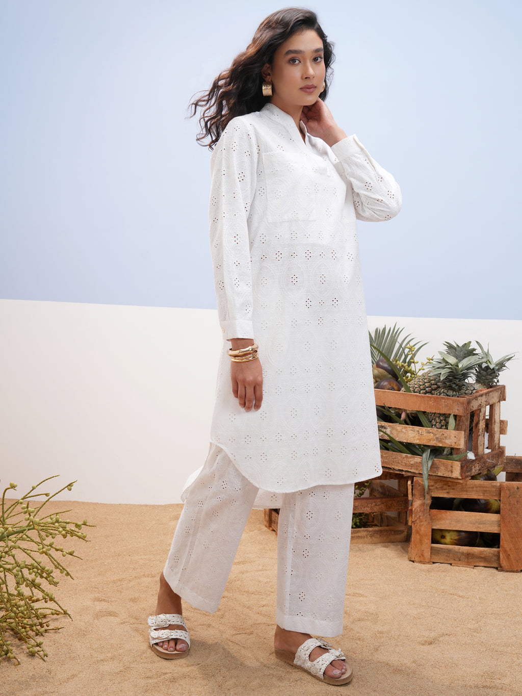 Vara By Vishudh Women White Embroidered Straight Kurta - White - Image 4