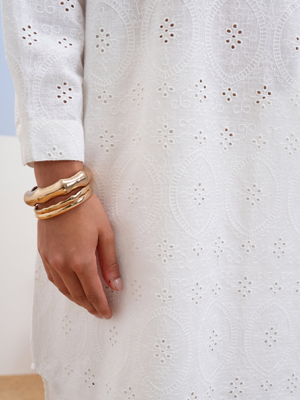 Vara By Vishudh Women White Embroidered Straight Kurta - White - Image 6