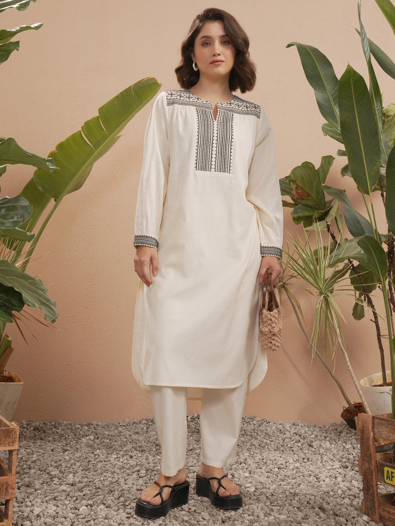 Vara By Vishudh Women Off White Embroidered Straight Kurta - Off White - Image 1