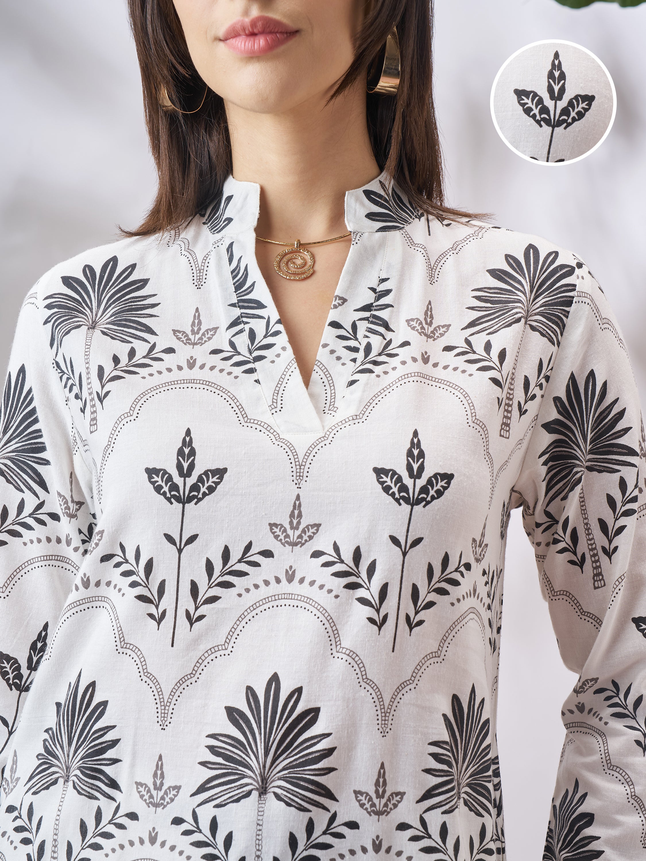 Vara By Vishudh Women Off White Printed Straight Kurta - Off White - Image 5