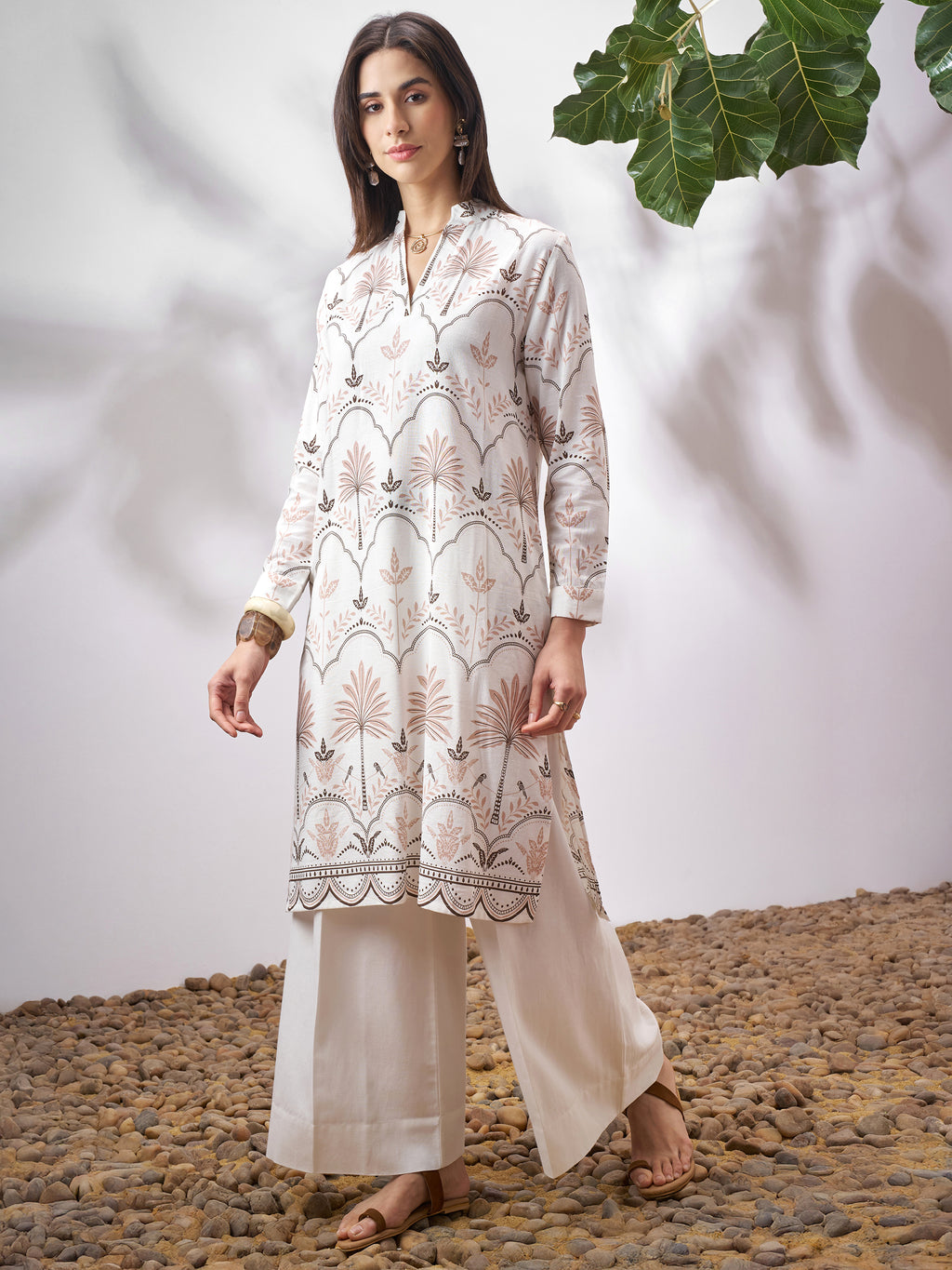 Vara By Vishudh Women Tan Printed Straight Kurta - Tan - Image 1