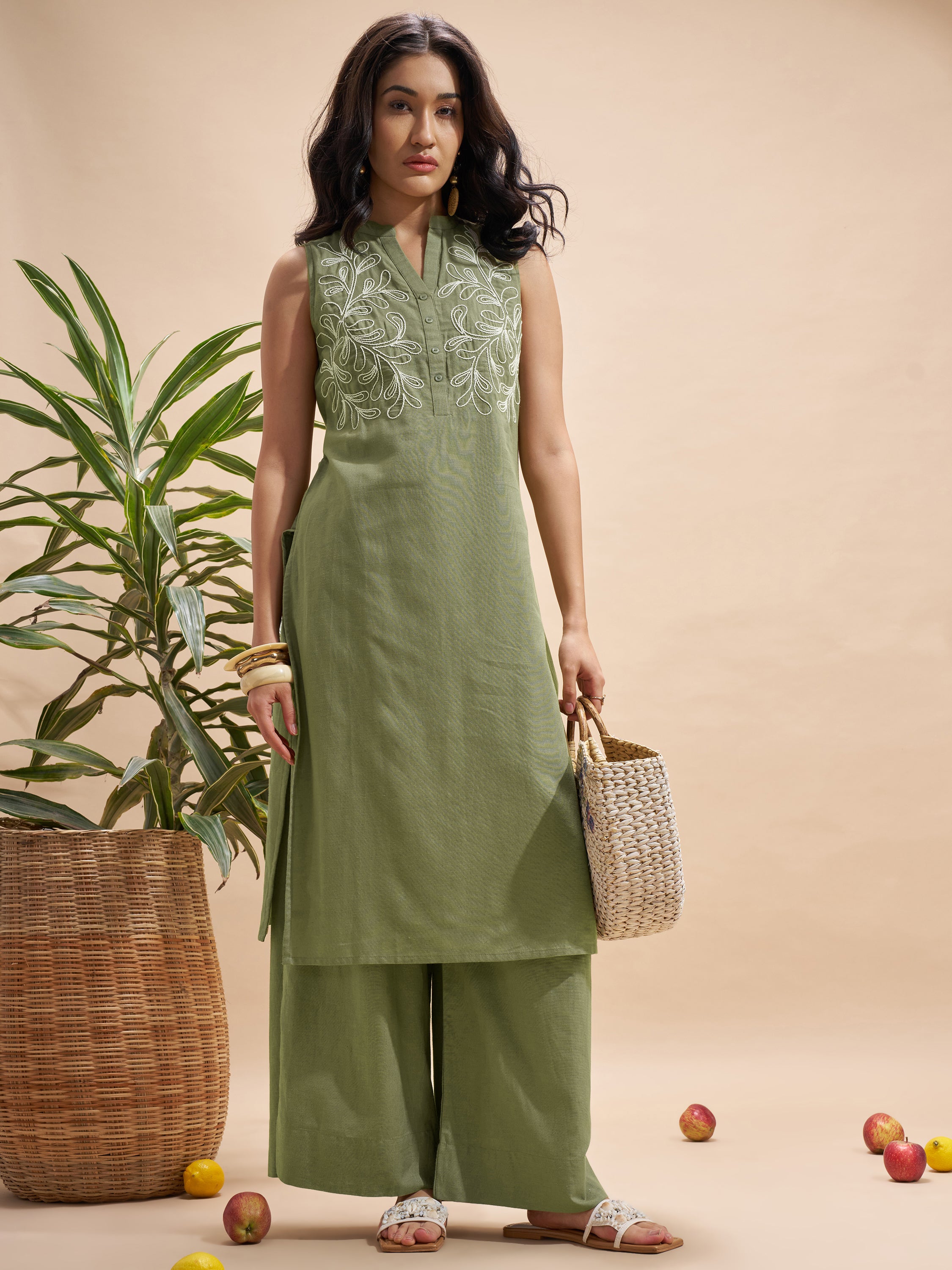 Vara By Vishudh Women Olive Embroidered Straight Kurta - Olive - Image 1