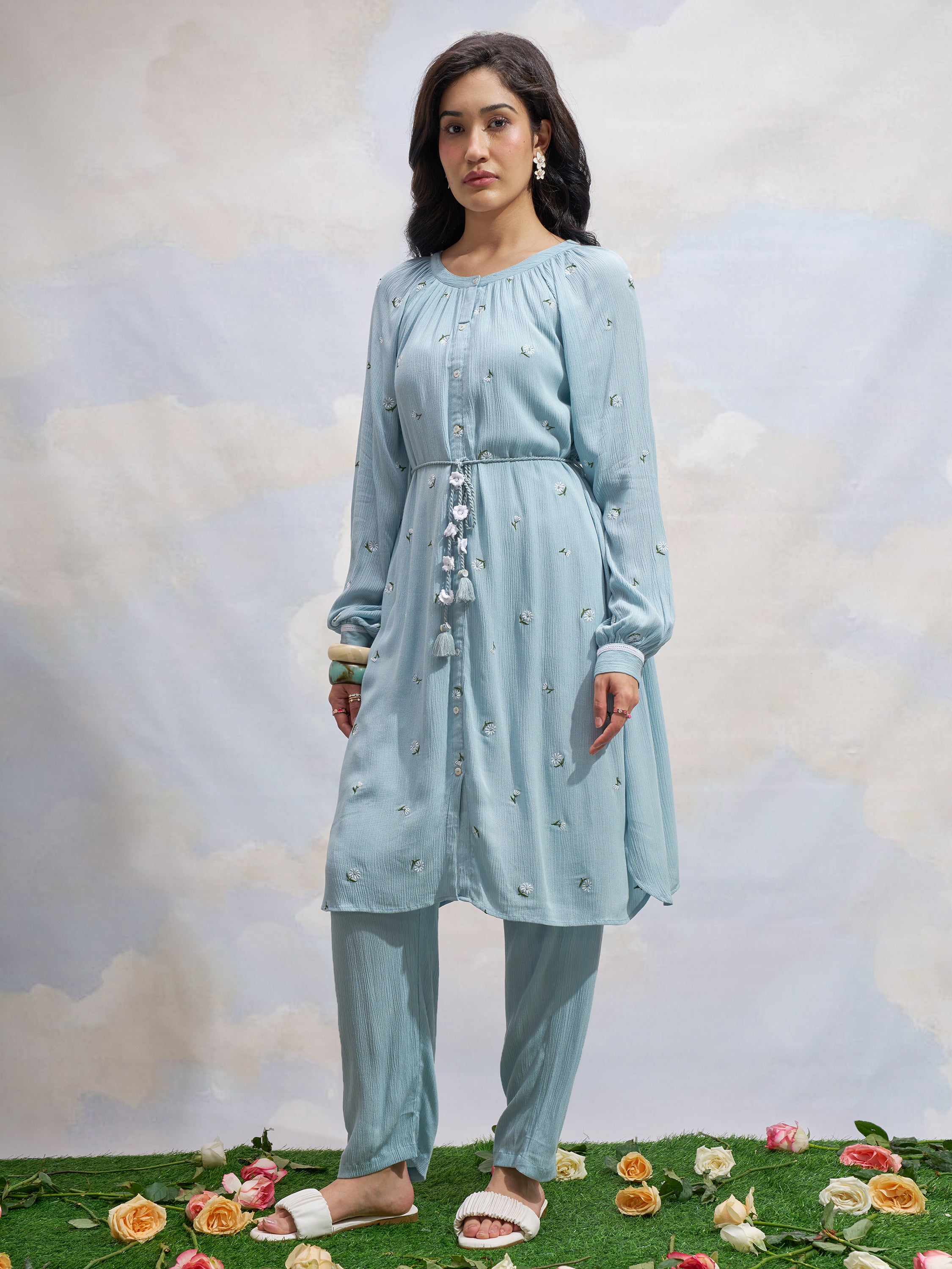 Vara By Vishudh Women Blue Embroidered Straight Kurta - Blue - Image 2