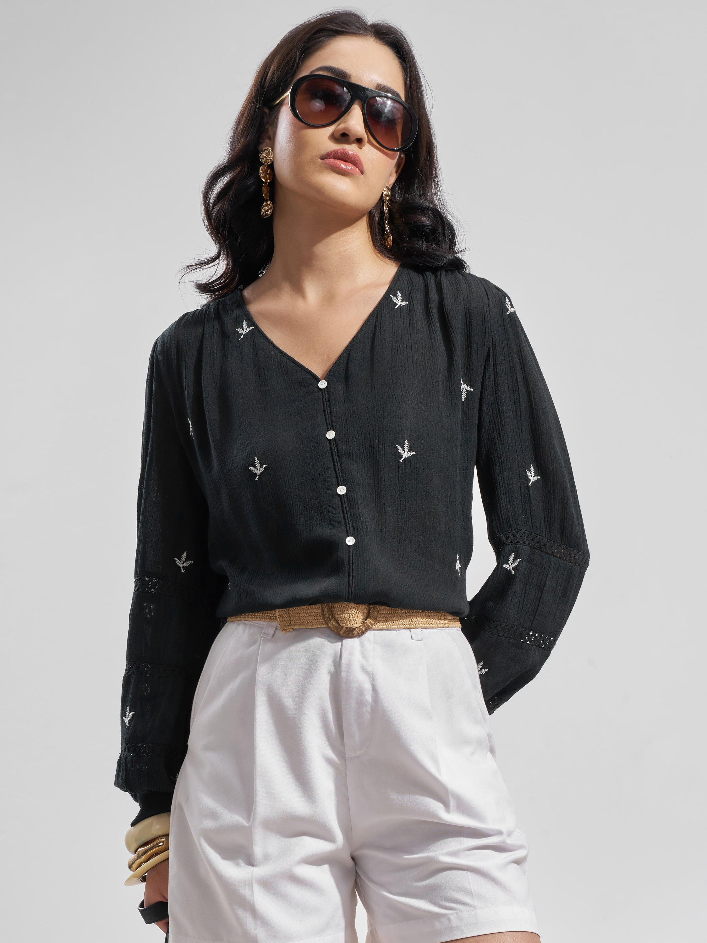 Vara By Vishudh Women Black Embroidered Tunic - Black - Image 1