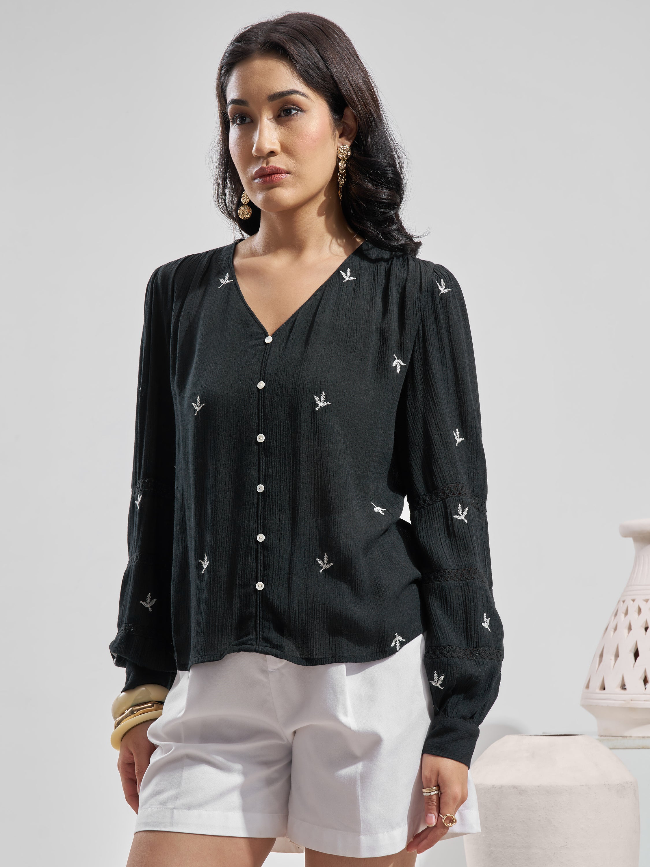 Vara By Vishudh Women Black Embroidered Tunic - Black - Image 4